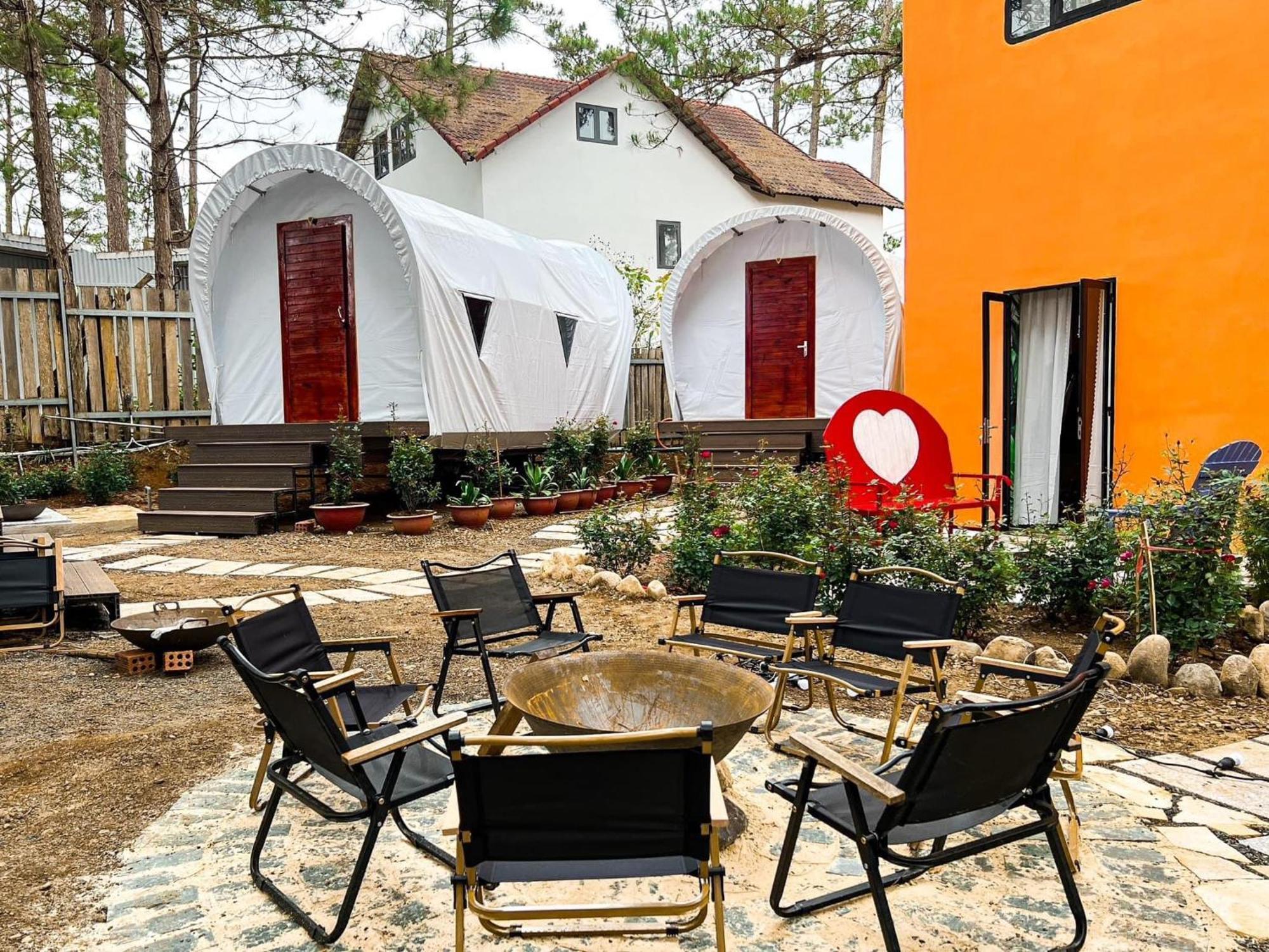 De Vivre Homestay Mang Den Kon Von Kla Exterior photo